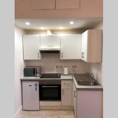Glenfinnan - Two Bedroom Apartment Dunfermline Ngoại thất bức ảnh