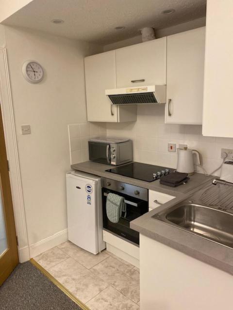 Glenfinnan - Two Bedroom Apartment Dunfermline Ngoại thất bức ảnh
