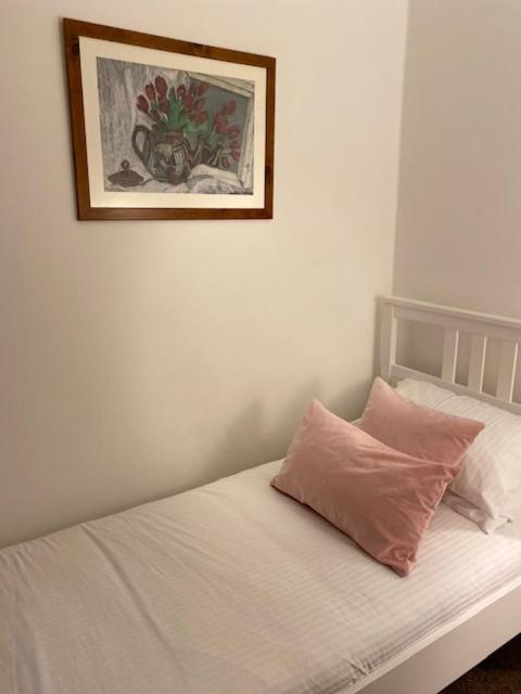 Glenfinnan - Two Bedroom Apartment Dunfermline Ngoại thất bức ảnh